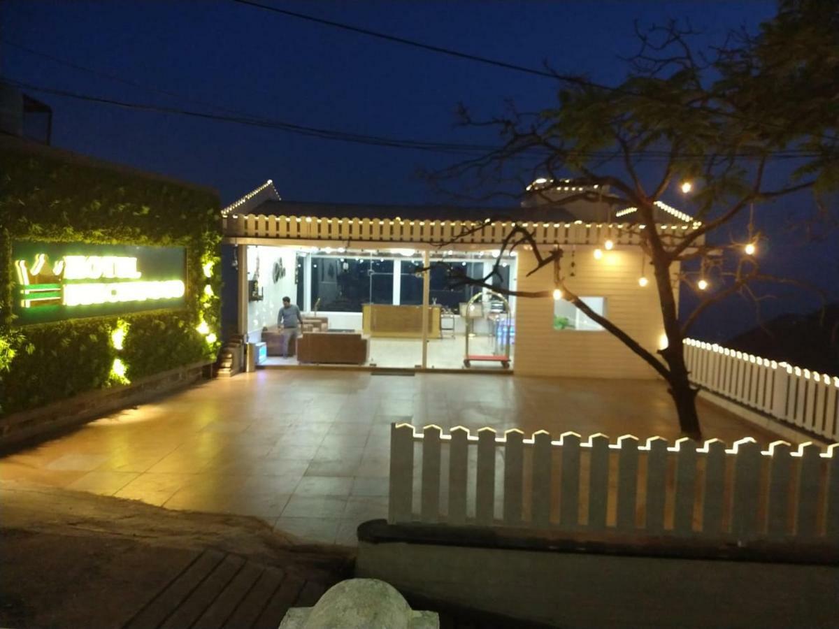 Hotel Beechwood Mussoorie Dış mekan fotoğraf